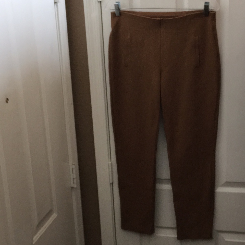 FINAL MARKDOWN Ladies’ Chico’s Ankle-length Slacks (0 ≈ s or 4)